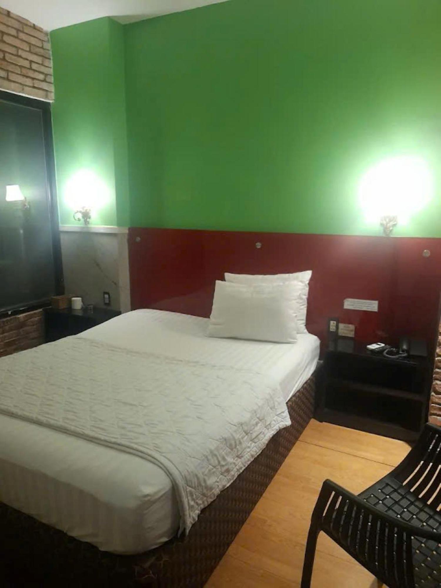 Gia Huyen Hotel Хошимин Экстерьер фото